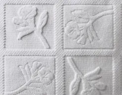 Tagesdecke In Weiß -Salonloewe Verkäufe d6576a630e5be8b645c1639cc0a589ce